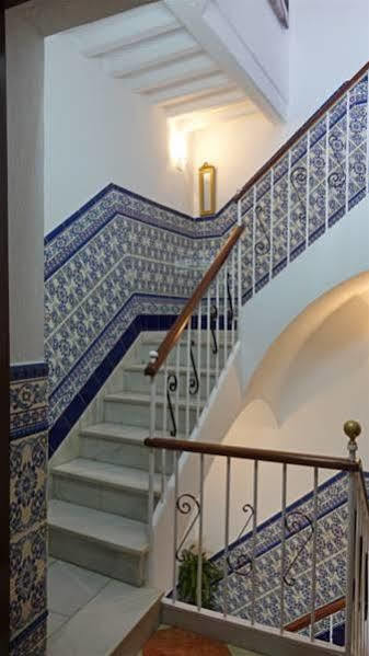 Pensión Colon *